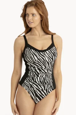 One Pieces|Poolproof Bengal DD/E Cup Underwire One Piece BLACK