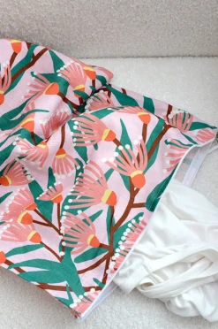 Travel|Home & Body|Annabel Trends Blossom Branches Laundry Bag Pink/green