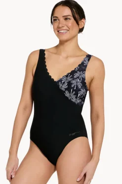 One Pieces|Zoggs Jumera Scallop Classicback One Piece Black/White
