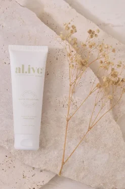 Travel|Gifts|Al.ive Body Mango & Lychee Hand Cream 80ml