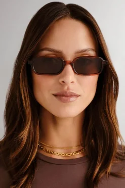 Sunglasses|Sunglasses|Le Specs Pilferer Sunglasses Toffee