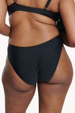 Bottoms|Raq Apparel Plain 90's Brief BLACK