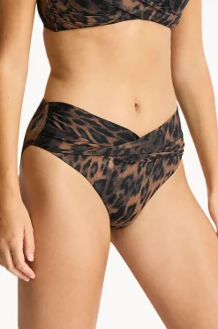 Bottoms|Sea Level Savanna Twist Mid Bikini Pant Chocolate