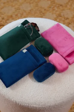 Travel|Annabel Trends Velvet Safe Keeper Navy