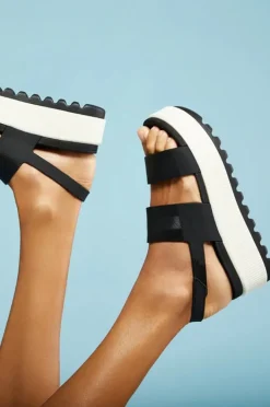 Footwear|Reef Water Vista Higher Sandal Vintage Black